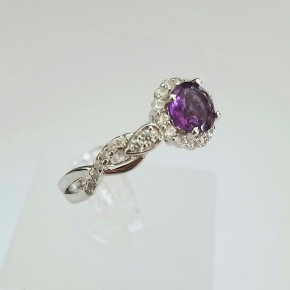 Sterling & Natural Amethyst Ring - Picture 5 of 8